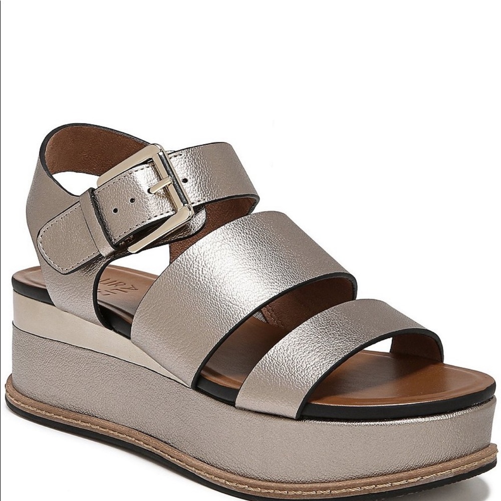 NWOT Naturalizer Billie Platform Sandal size 9